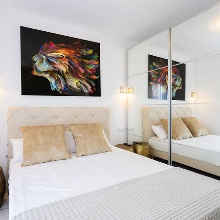 Elysium Ocean Villa Адехе Екстериор снимка