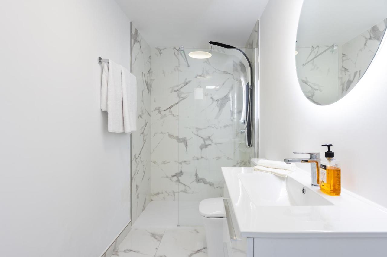 Elysium Ocean Villa Адехе Екстериор снимка