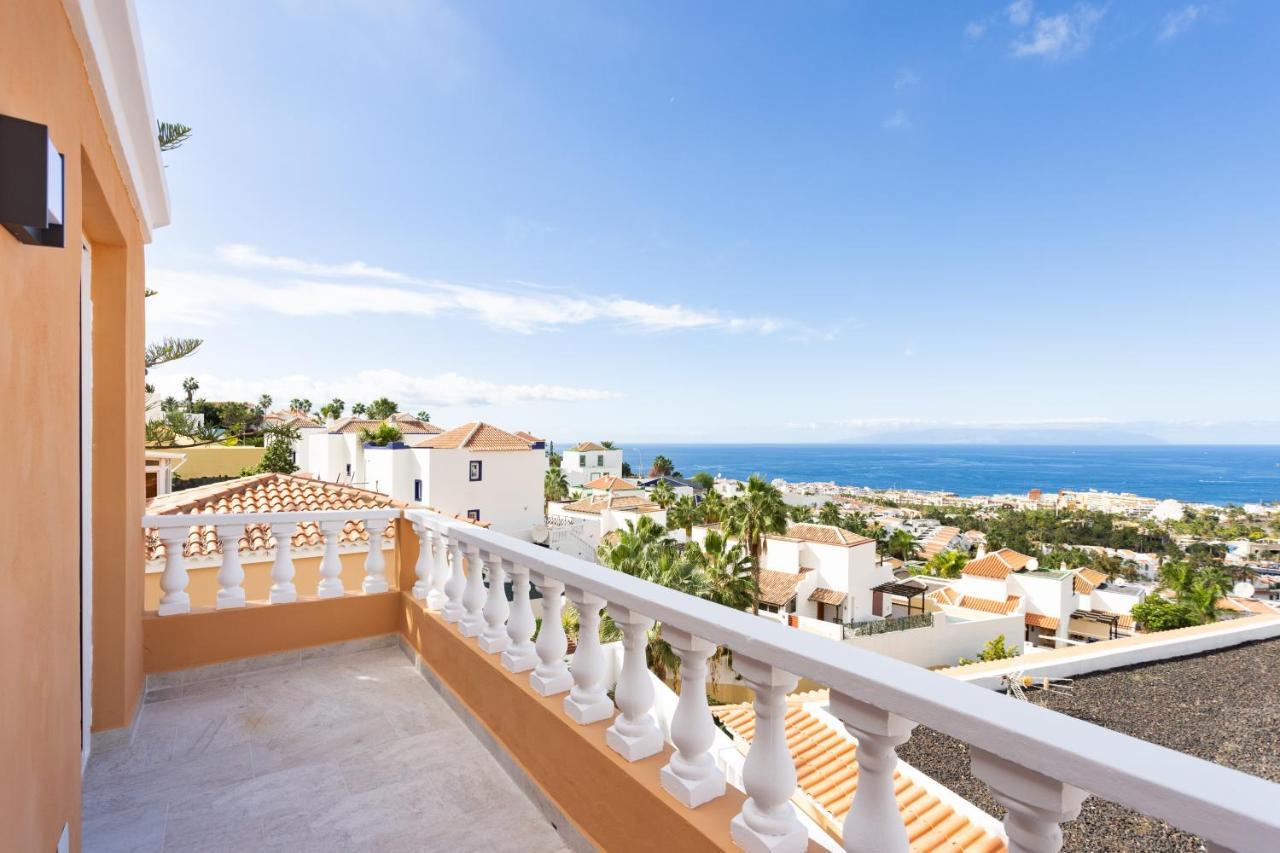 Elysium Ocean Villa Адехе Екстериор снимка